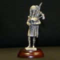 Pipercraft Figurines